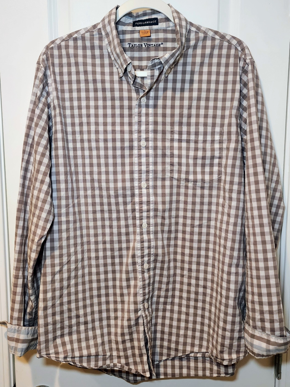 Tailor Vintage Men's Gray & White Gingham Button-Down Shirt